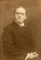 Portrait of Koreshan Frank Lewis.