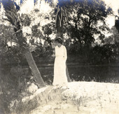 Outdoor portrait of Koreshan Anna Welton Lewis.