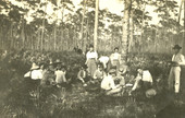 Koreshans picnicking.