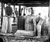 Assembling rosin barrels