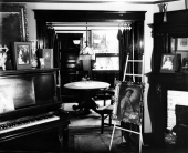 Parlor in Mae Martins home