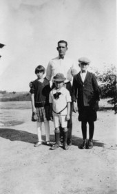 Millard Caldwell and children - Richmond, Virginia