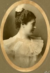 Portrait of Mrs. Dr. V. H. Gwinn.