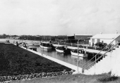 Boats in the lock at Moore Haven.