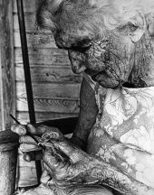 Edna Warner crocheting - Madison, Florida