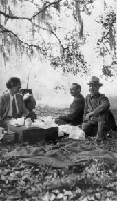 Rest and refreshment break during quail hunt at Welaunee Plantation