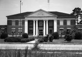 Baker County courthouse - Macclenny, Florida