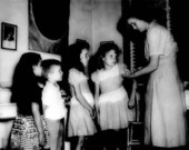 Children receiving poliomyelitis vaccine