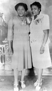 Twins Louise and Lucy Turner - Tallahassee, Florida.