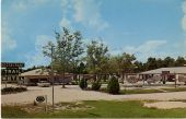 Trail Motel & Restaurant in Lawtey.
