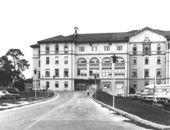Rear view of building 22 at Bay Pines VA Hospital.