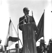 Governor Haydon Burns speaking at the groundbreaking ceremony for the Inglis lock.