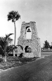 Stone tower at intersection in Fort Myers.