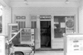 Old Gulf service station - Gainesville, Fla..