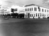 Street scene : Gainesville, Florida.