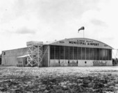 Lake City municipal airport hangar - Lake City, Florida