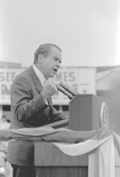 President Nixon speaking at Tallahassee airport