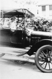 Eppes sister driving a car - Tallahassee, Florida