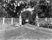 Goodwood gate and fence - Tallahassee, Florida.