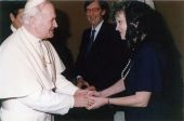 Lucy Morgan greeted by Pope John Paul II at the Vatican during visit while traveling with Gov. Bob Martinez.