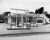 Pure Oil Co. gas station on United States Highway 17-92 at Second Avenue in Haines City, Florida.