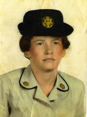 Portrait of U.S. Army soldier Linda Ferguson.