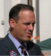 Florida Democratic Party chairman, Scott Charles Maddox, at the R.A. Gray Building plaza during the 2004 Presidential election.