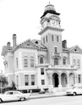 Suwannee County courthouse - Live Oak, Florida