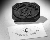 Rubber stamp with Dakin coat of arms used on crates of oranges shipped from Racimo Plantation