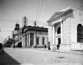 Looking down Forsyth Street - Jacksonville, Florida