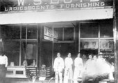 Group of people outside W. S. Loyd's clothing store - Havana, Florida