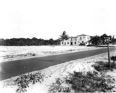 Street scene - Boca Raton, Florida.