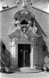 Entrance to the congregational church - Coral Gables, Florida