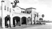 Howey's Lakeside Service station - Howey-in-the-Hills, Florida