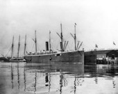 Clyde Line's steamships "Iroquois" and "Seminole" docked at Jacksonville