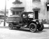 Tampa Coca-Cola Bottling Company truck - Tampa, Florida