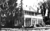 Tavares Inn, 1 block off Route 441 - Tavares, Florida.
