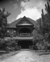 Winthrop family home at 610 N. Monroe St. in Tallahassee, Florida.