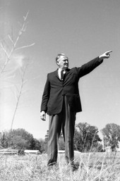 Bill Wyatt in Tallahassee pointing toward the "Wakulla Volcano".