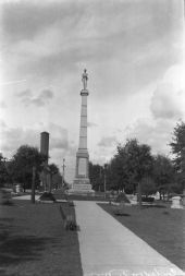 Confederate monument in Lee Square - Pensacola, Florida.
